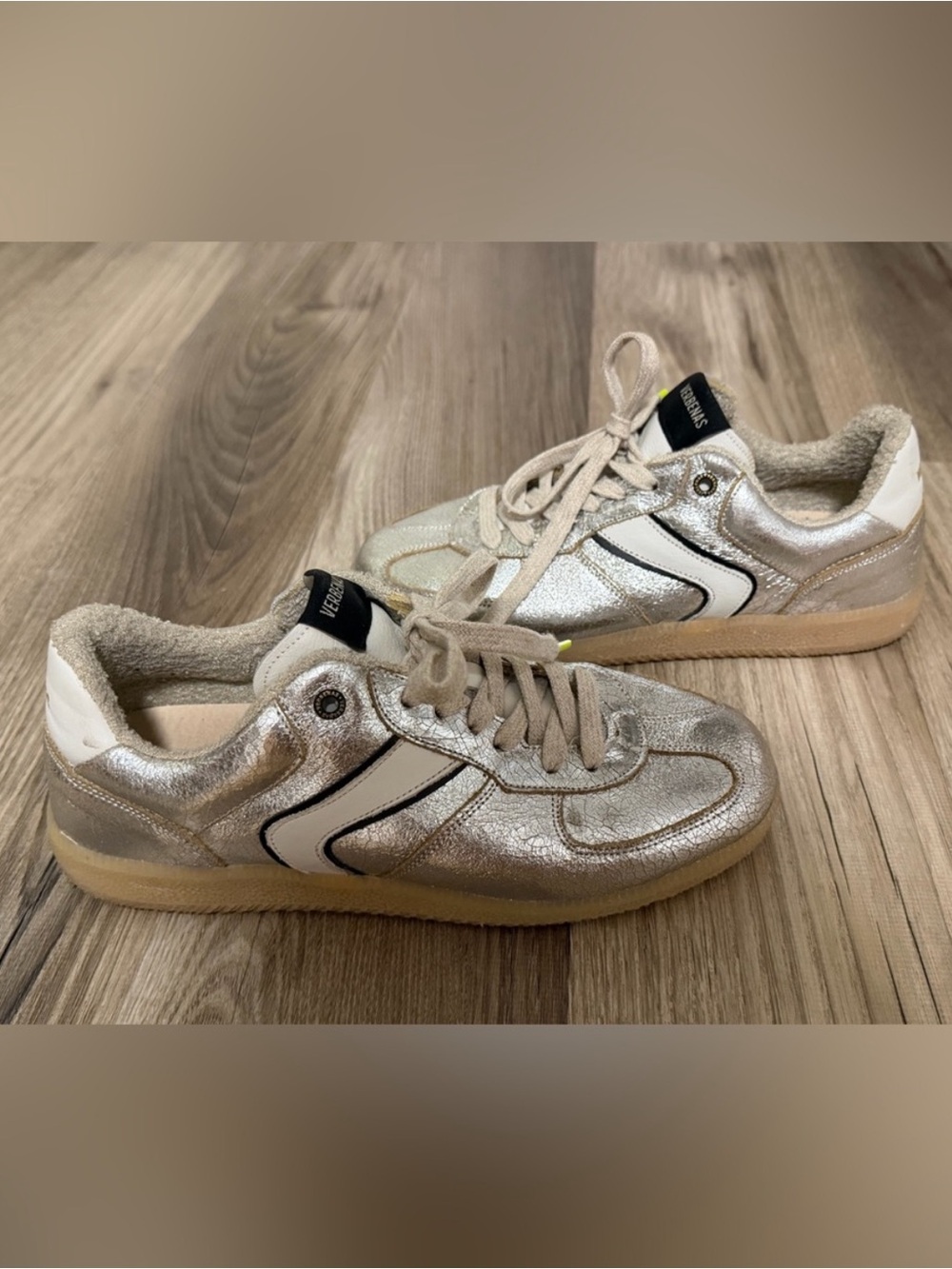 ⛱️🔥Verbenas - Silver Sound Sneaker - 10